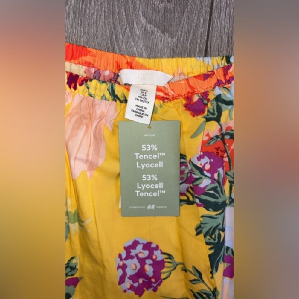 H & M HM Women’s Long Skirt Floral Print Yellow Size Small New With Tags - Picture 3 of 3